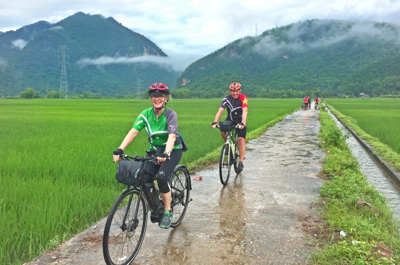 self guided cycle tour vietnam